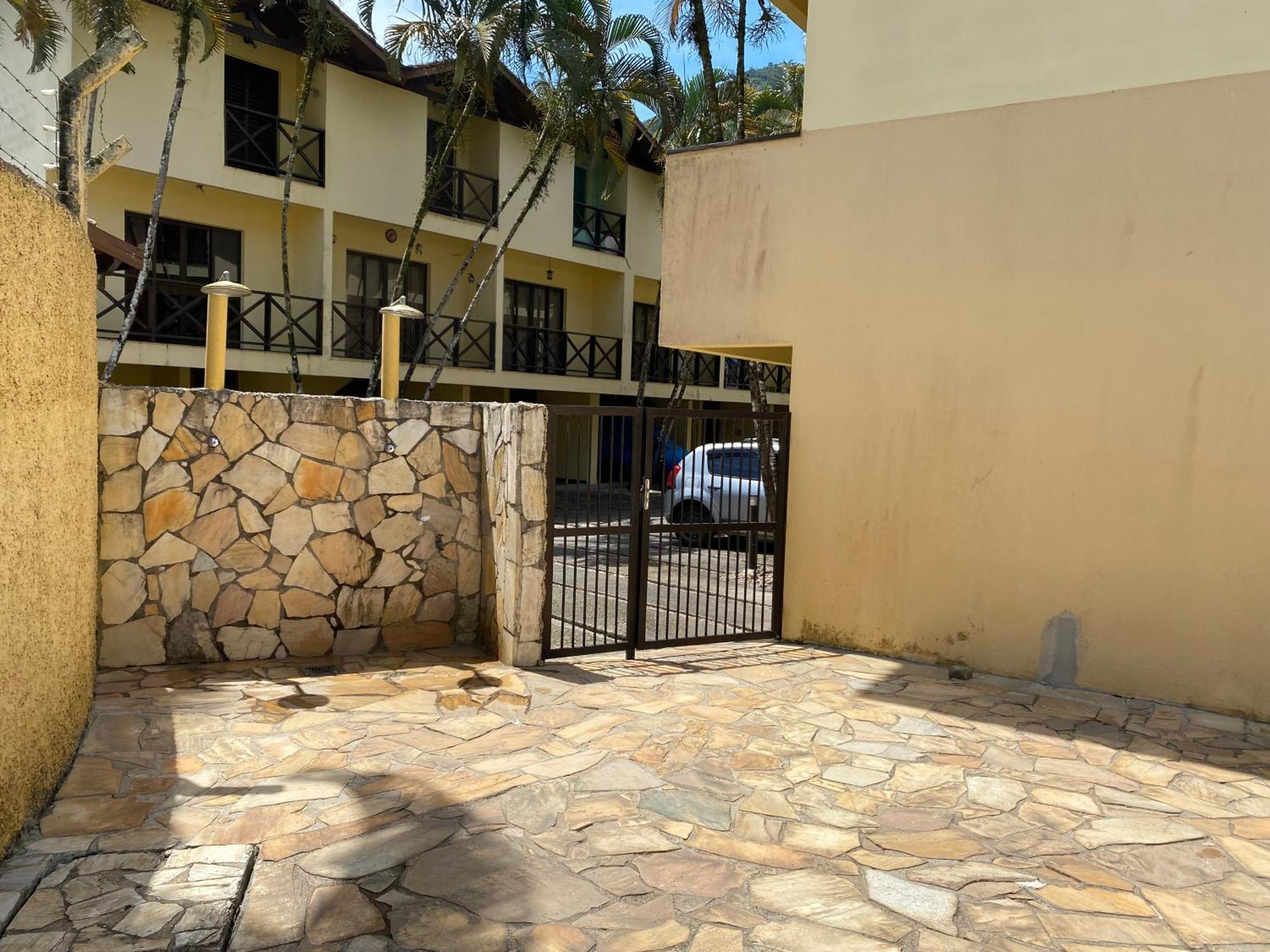 Lindo tríplex centro com piscina churrasqueira em condomínio 90m2 Ubatuba Exterior foto